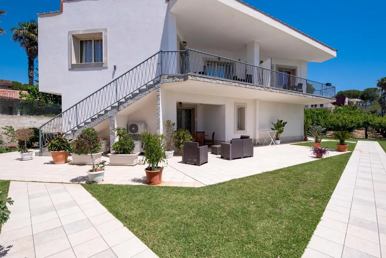 Villa Venera Fontane Bianche 0*,  Italia