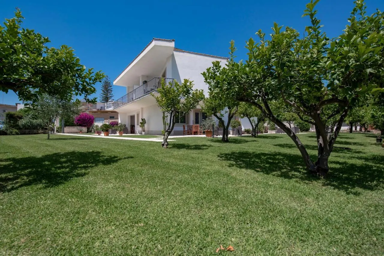 Villa Venera Fontane Bianche 0*,  Italia